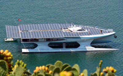 barca a energia solare